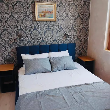 аквамарин, к-с нестинарка 公寓 *